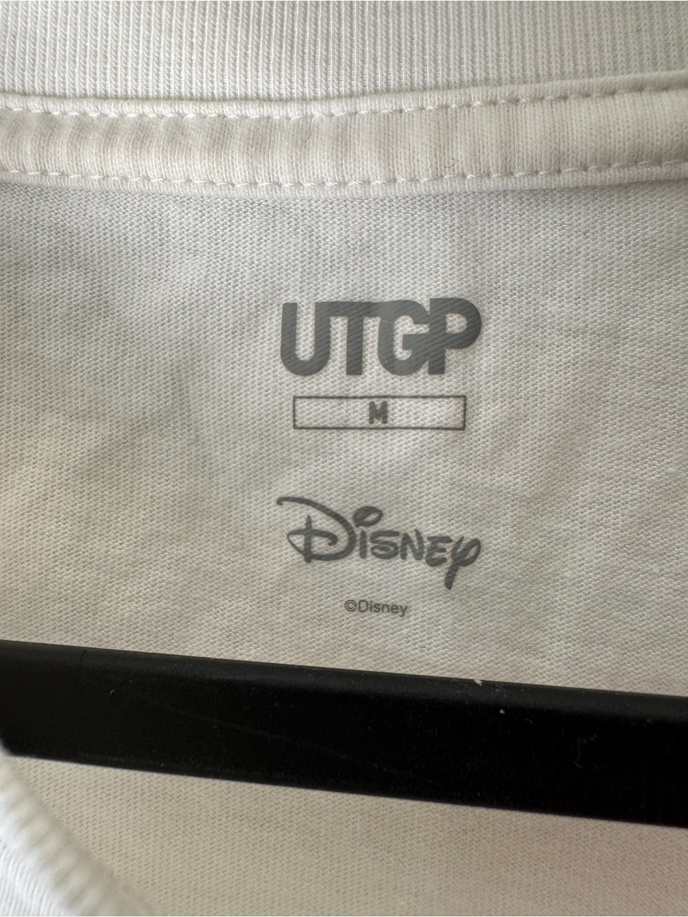 Uniqlo UTGP x Disney 101 Dalmatians “Are You A Happy Puppy” Graphic Tee Size M - Picture 4 of 6